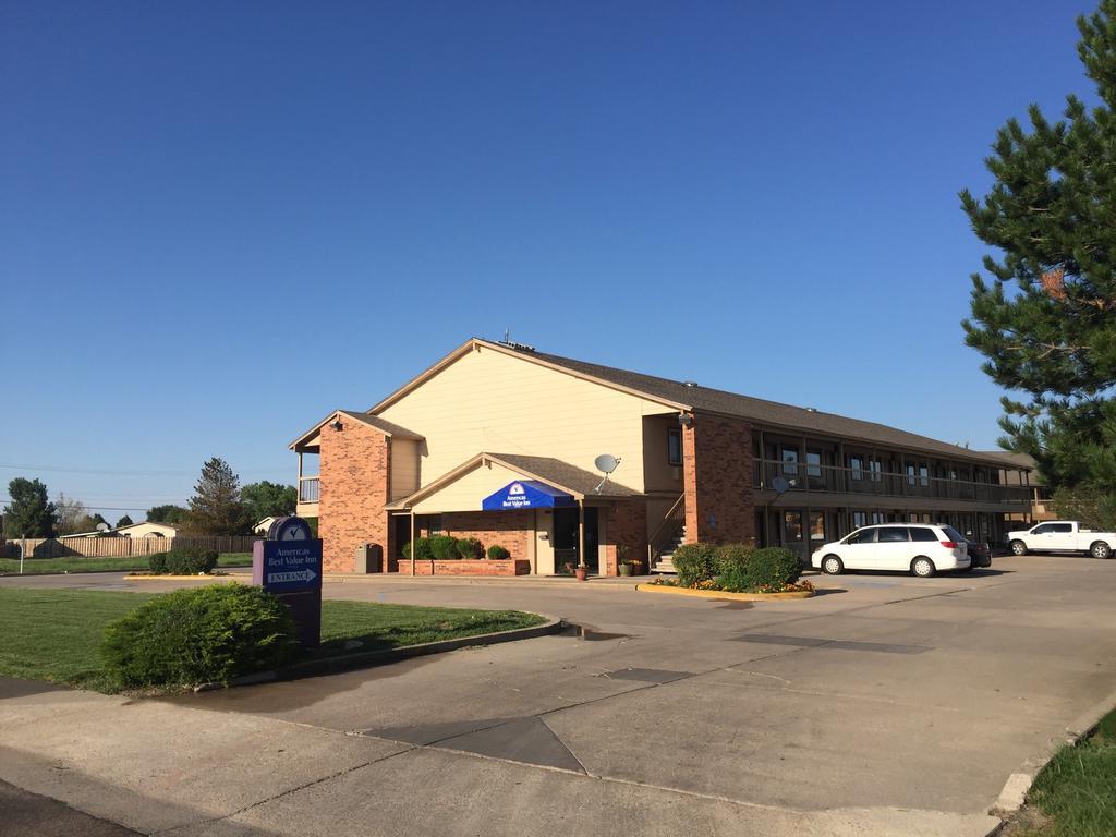 Americas Best Value Inn - Garden City Bagian luar foto