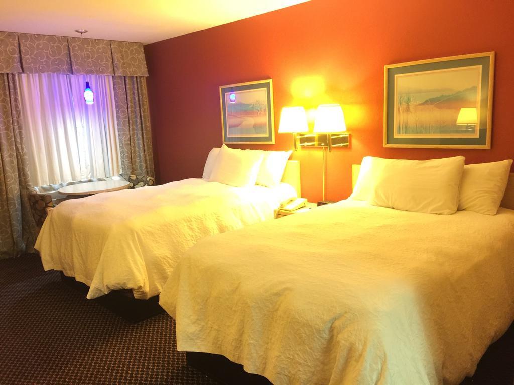 Americas Best Value Inn - Garden City Bagian luar foto