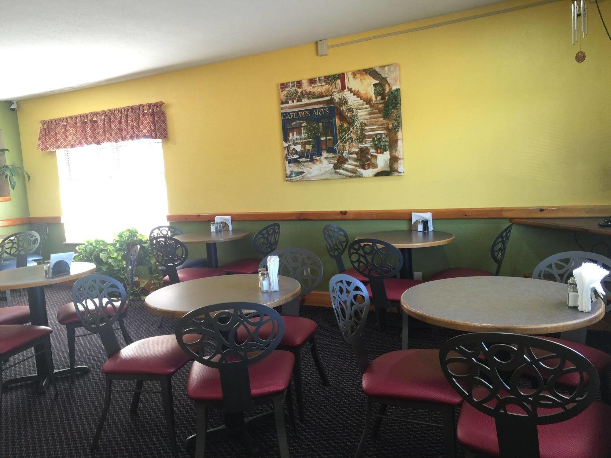 Americas Best Value Inn - Garden City Bagian luar foto